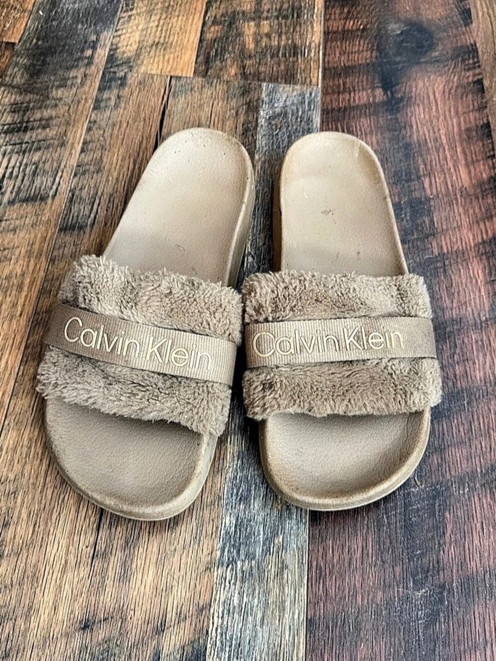 Calvin Klein Ahva Cozy Faux Fur Slide Sandal Beige
